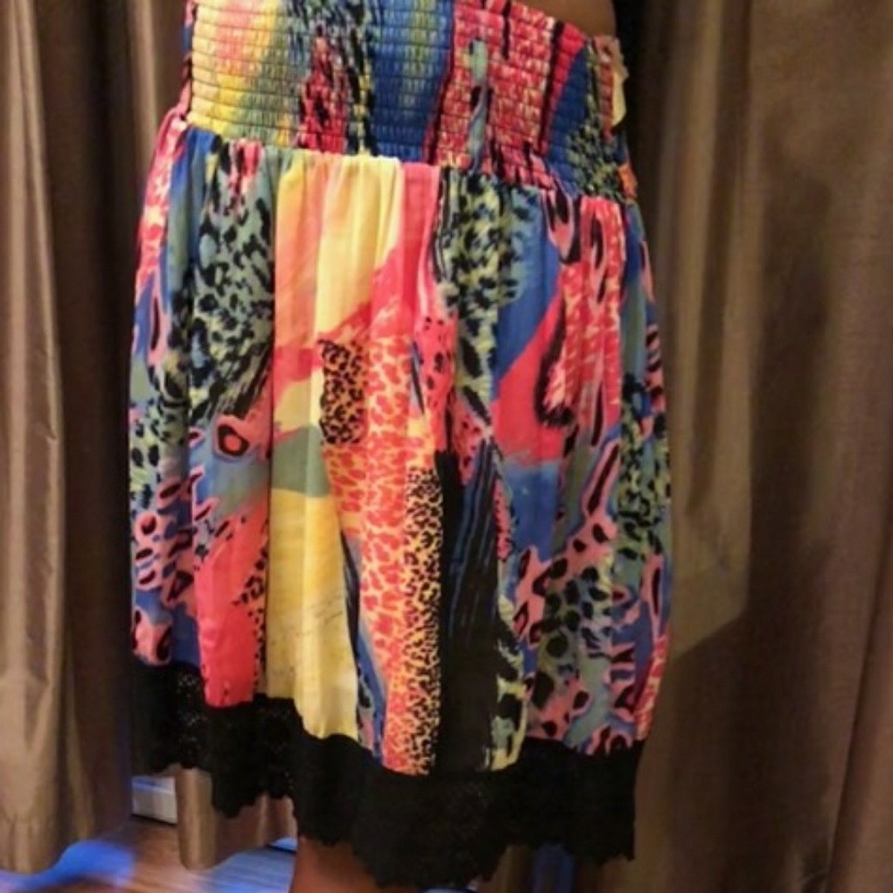 CUTE SHORT SKIRT